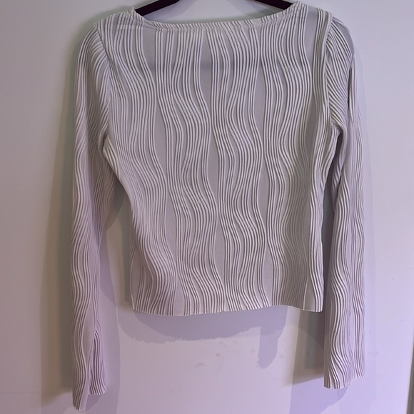 White texture shirt - Picture 4 of 4